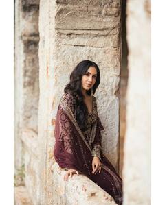 Ritu Varma Latest Photos : వర్షంలో భువికి దిగిన అందాల తారలా రీతూ వర్మ