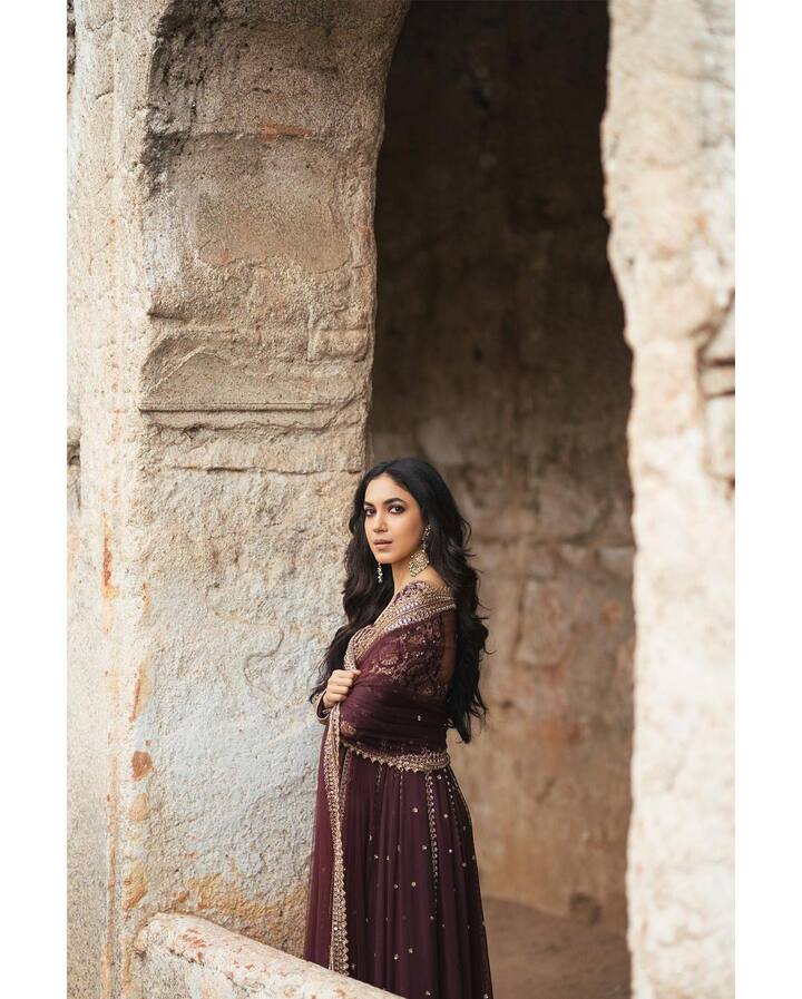 రీతూ వర్మ లేటెస్ట్ ఫోటోలు (Image Courtesy : rituvarma / Instagram)