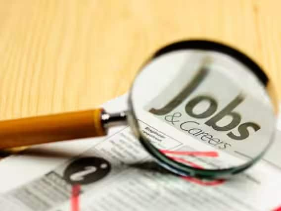 ​Bureau of Indian Standards Jobs 2023: 'ब्युरो ऑफ इंडियन स्टँडर्ड्स'नं यंग प्रोफेशनल्सच्या पदांसाठी भरती करण्याचा निर्णय घेतला आहे. या पदांवर निवडलेल्या उमेदवारांसाठी नोकरची चांगली संधी असणार आहे.