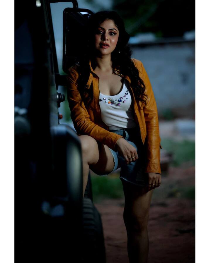 సీరియల్స్ లో అమ్మ, అత్త పాత్రల్లో నటిస్తోన్న షర్మిత గౌడ రియల్ లుక్ చూసి అవాక్కవుతున్నారంతా..