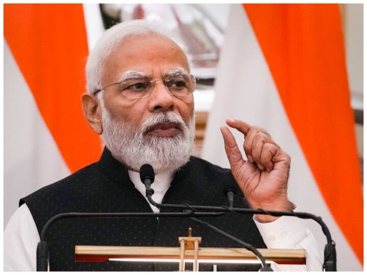 Commenting on PM Modi's video, panchayat narrated the tughlaqi decree, thrown out of the village with family Haryana: पीएम मोदी के वीडियो पर कमेंट करने पर पंचायत ने सुनाया तुगलकी फरमान, परिवार के साथ गांव से निकाला बाहर