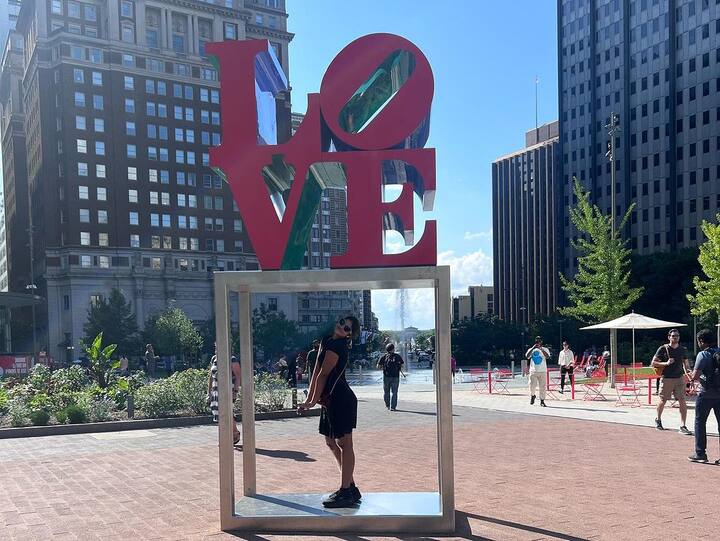 ఈ సినిమాలో తన గ్లామర్ ని ఓ రేంజ్ లో చూపిస్తూ యూత్ ని ఆకట్టుకుంది.