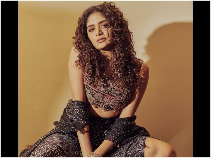 Aditi Shankar New Photos : ఈ ఫొటోలో ఉన్న హీరోయిన్ ఎవరో గుర్తు పట్టారా? ఓ స్టార్ డైరెక్టర్ కుమార్తె. ఇంకా గుర్తు రాకపోతే కింద ఫోటోలు చూడండి.