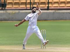 IN PHOTOS: टीम इंडिया के लिए टेस्ट डेब्यू करने वाले मुकेश कुमार कौन हैं? तस्वीरों में देखिए