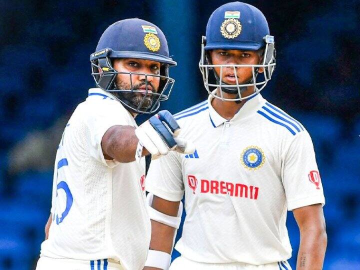 रोहित और यशस्वी ने बतौर ओपनिंग जोड़ी दूसरी बार विदेशी जमीन पर टेस्ट मैच में शतकीय साझेदारी पूरी की. इन दोनों ने डोमिनिका टेस्ट में भी शतकीय साझेदारी निभाई थी. इसकी मदद से उन्होंने वीरेंद्र सहवाग और सुनील गावस्कर जैसे दिग्गज खिलाड़ियों के क्लब में जगह बनाई.