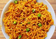 Unique Maggi Recipes: ஒரே மாதிரி மேகி செஞ்சு போர் அடிக்குதா? இதோ இருக்குது விதவிதமான ரெசிபிகள்!