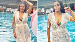 Monalisa: ਡੀਪਨੇਕ ਡਰੈੱਸ ਪਾ ਕੇ ਮੋਨਾਲੀਸਾ ਨੇ ਫਲਾਂਟ ਕੀਤਾ ਕਲੀਵੇਜ, ਸੈਕਸੀ ਲੁੱਕ ਨੂੰ ਦੇਖ ਕੇ ਫੈਨਜ਼ ਹੋਏ ਦੀਵਾਨੇ