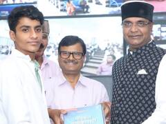 एमपी में हिंदी में पढ़ाई कर सकेंगे MBBS छात्र, शिक्षा मंत्री विश्वास कैलाश सारंग ने किया पुस्तकों का वितरण