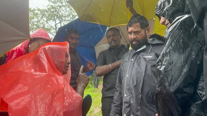 असेही मुख्यमंत्र्यांनी स्पष्ट केलं. ग्रामविकास मंत्री गिरीश महाजन, स्थनिक आमदार महेश बालदी, आमदार प्रशांत ठाकूर, आमदार अनिकेत तटकरे उपस्थित होते.