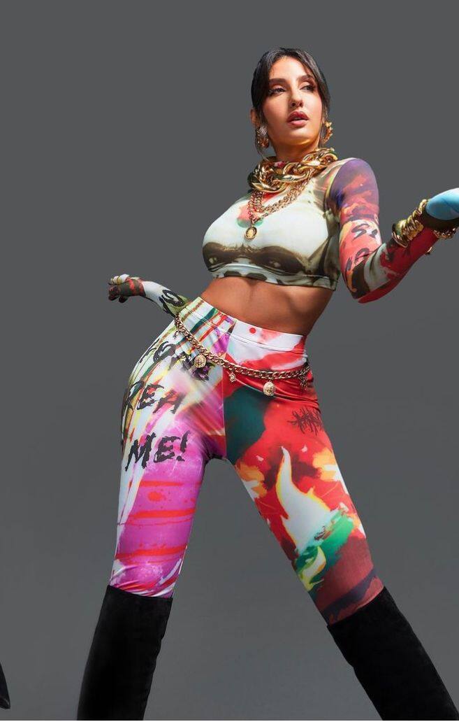 This time, Nora picked a colourful crop top and matching leggings from Huemn.