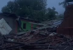 Landslide :  मोठी दुर्घटना, रायगडमधील इर्शाळवाडीवर दरड कोसळली