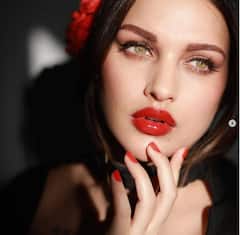 Himanshi Khurana: ਹਿਮਾਂਸ਼ੀ ਖੁਰਾਣਾ ਦੀਆਂ ਅੱਖਾਂ 'ਚ ਡੁੱਬੇ ਫੈਨਜ਼, ਬੋਲੇ- ਸਾਨੂੰ ਲੱਗਿਆ ਐਸ਼ਵਰਿਆ ਰਾਏ...