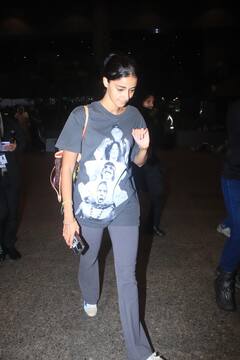 Aditya Roy Kapur और Ananya Panday वेकेशन मनाकर वापस लौटे इंडिया, एयरपोर्ट पर हुए स्पॉट