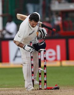 क्यों सचिन तेंदुलकर ने 2003 का वर्ल्ड कप अंडरवियर में टिशूपपेर डालकर खेला?