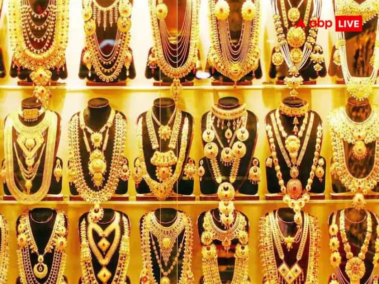 Gold Silver Rate Today are surging due to global demand check Gold rate in Delhi Mumbai Patna Pune Gold Silver Rate: सोने की कीमत चढ़ी, चांदी की चमक बढ़ी, चेक करें गोल्ड-सिल्वर के लेटेस्ट रेट्स