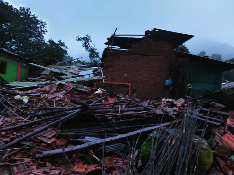 Heavy landslide in Raigad, Maharashtra, more than 50 people feared trapped, relief-rescue begins મહારાષ્ટ્રના રાયગઢમાં ભારે ભૂસ્ખલન, ચારના મોત; 100થી વધુ લોકો ફસાયા હોવાની આશંકા
