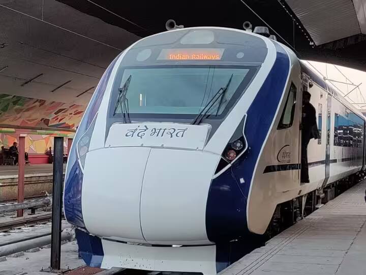 urinate in Vande Bharat train in Madhya Pradesh Railways fined man Rs 1020 know matter ann MP News: वंदे भारत ट्रेन में पेशाब करना पड़ा महंगा, रेलवे ने वसूला 1020 रुपये का जुर्माना, जानें पूरा मामला