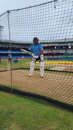 Team India Records: ৩২ রান করলেই বীরুকে পেরবেন বিরাট, ১৪ উইকেট পেলেই পাঁচশো ক্লাবে অশ্বিন