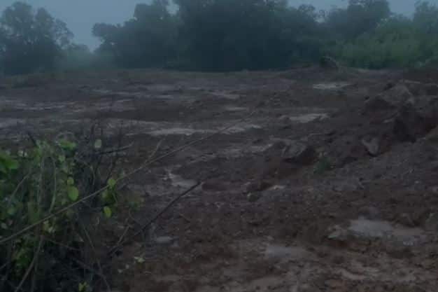 या गावात 50 ते 60 घरांची वस्ती असून जवळपास 200 ते 300  मतदार असल्याची माहिती मिळाली आहे.