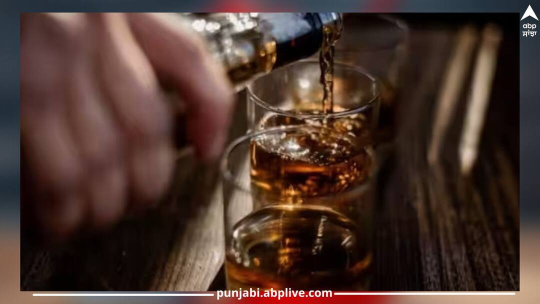 ਹਰ ਪੁਰਾਣੀ ਸ਼ਰਾਬ ਸਹੀ ਨਹੀਂ ਹੁੰਦੀ...ਜੇਕਰ ਤੁਸੀਂ ਵੀ ਇਹ ਪੁਰਾਣੀ ਸ਼ਰਾਬ ਪੀਓਗੇ ਤਾਂ ਹੋ ਜਾਵੇਗੀ ਪਰੇਸ਼ਾਨੀ! do-you-know-every-old-liquor-is-not-for-drink-details-insdie ਹਰ ਪੁਰਾਣੀ ਸ਼ਰਾਬ ਸਹੀ ਨਹੀਂ ਹੁੰਦੀ...ਜੇਕਰ ਤੁਸੀਂ ਵੀ ਇਹ ਪੁਰਾਣੀ ਸ਼ਰਾਬ ਪੀਓਗੇ ਤਾਂ ਹੋ ਜਾਵੇਗੀ ਪਰੇਸ਼ਾਨੀ!