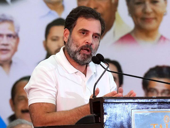 Rahul Gandhi: ராகுல் காந்திக்கு 2 ஆண்டுகள் சிறை: என்ன சொல்லப் போகிறது உச்சநீதிமன்றம் - இன்று விசாரணை! defamation case against rahul gandhi getting trial today in supreme court Rahul Gandhi: ராகுல் காந்திக்கு 2 ஆண்டுகள் சிறை: என்ன சொல்லப் போகிறது உச்சநீதிமன்றம் - இன்று விசாரணை!