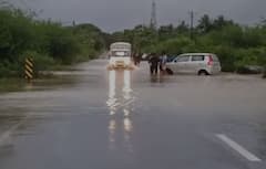 Palghar : पालघर जिल्ह्यात मुसळधार पाऊस, कंक्राडी नदीला पूर; पाहा फोटो