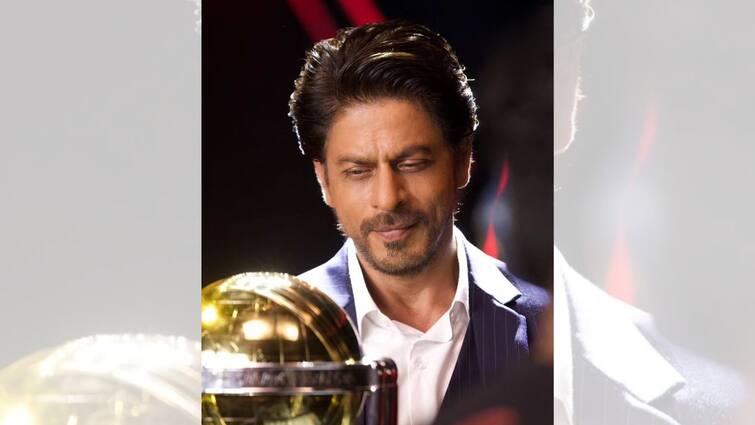 ICC tease fans with unique post featuring Shah Rukh Khan with ICC World Cup trophy Shah Rukh Khan on ICC: বিশ্বকাপের পারদ চড়ছে, শাহরুখ খানকে নিয়ে অভিনব পোস্ট আইসিসির