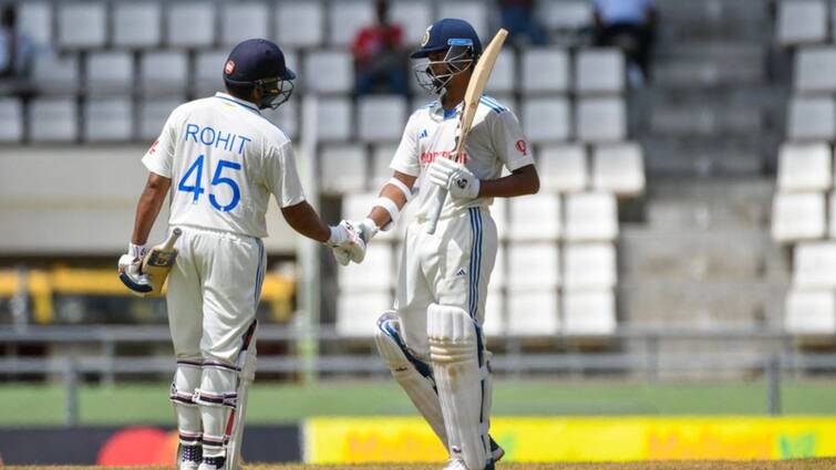 IND vs WI 2nd Test: Rohit Sharma and Yashasvi Jaiswal dominates as India score 121 IND vs WI 2nd Test: ফের ব্যাট হাতে ওপেনারদের দাপট, লাঞ্চে বিনা উইকেটে ১২১ রান তুলল ভারত