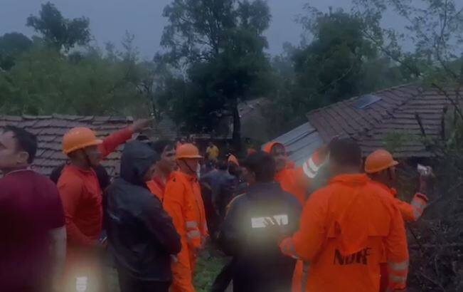 आतापर्यंत 25 लोकांना रेस्क्यू करण्यामध्ये यश आलं आहे. तर यामध्ये चार जणांचा मृत्यू झाला आहे.