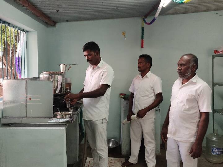 The tea shop run by the inmates of Salem Central Jail has been well received by the public Prisoners Tea Stall: சேலம் மத்திய சிறை கைதிகள் நடத்தும் டீக்கடை.. பொதுமக்களிடம் பெருகும் வரவேற்பு..!