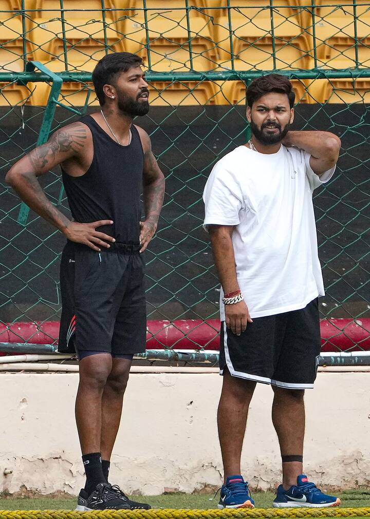 তাঁর জন্য বিশেষ ফিটনেস সূচি তৈরি করা হয়েছে। যার মধ্যে রয়েছে স্ট্রেংথ ও ফ্লেক্সিবিলিটি ড্রিল ও দৌড়। সেই সূচি মেনেই চলছে পন্থের মাঠে ফেরার লড়াই।