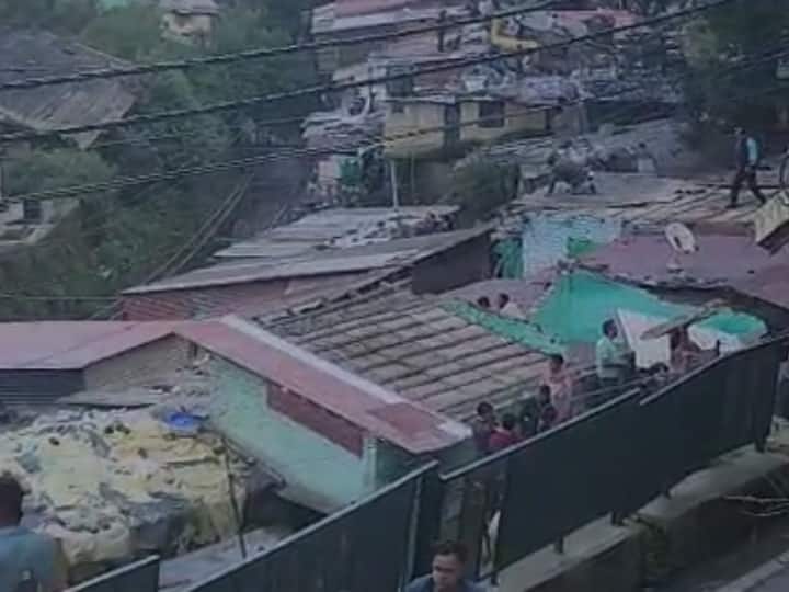 Bulldozer will run on enemy properties in Nainital after High Court Order people started evacuating houses Uttarakhand News: नैनीताल में शत्रु संपत्तियों पर चलेगा बुलडोजर, लोगों ने घर खाली करना किया शुरू
