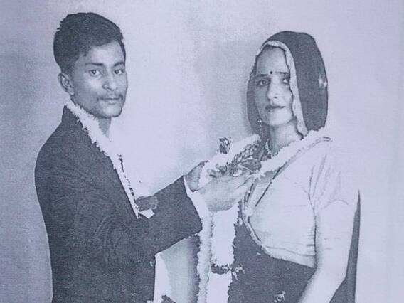 Seema Haider News: सीमा हैदर और सचिन की शादी की तस्वीरें आई सामने, देखें Seema Haider News: सीमा हैदर और सचिन की शादी की तस्वीरें आई सामने, देखें