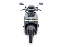 Electric Scooters Under 1.5 Lakh: एक अच्छा इलेक्ट्रिक स्कूटर खरीदना है तो बस 1.5 रुपये का बजट ही काफी है, ये रही लिस्ट