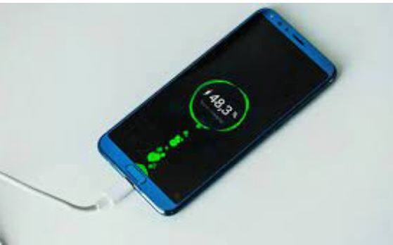 ਫ਼ੋਨ ਇੱਕ ਪੋਰਟੇਬਲ ਡਿਵਾਈਸ ਹੈ, ਜਿਸ ਵਿੱਚ ਇੱਕ ਬੈਟਰੀ ਹੁੰਦੀ ਹੈ। ਫੋਨ ਨੂੰ ਸ਼ੁਰੂ ਕਰਨ ਲਈ ਸਭ ਤੋਂ ਮਹੱਤਵਪੂਰਨ ਹਿੱਸਾ ਬੈਟਰੀ ਹੈ। ਜੇਕਰ ਫ਼ੋਨ ਦੇ ਬਾਕੀ ਹਿੱਸੇ ਚੰਗੀ ਹਾਲਤ ਵਿੱਚ ਹਨ। ਪਰ, ਜੇਕਰ ਬੈਟਰੀ ਖੁਦ ਸਪੋਰਟ ਨਹੀਂ ਕਰਦੀ, ਤਾਂ ਫ਼ੋਨ ਬੰਦ ਹੋ ਜਾਵੇਗਾ।