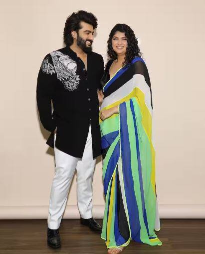 ਇਸ ਦੇ ਨਾਲ ਹੀ ਅੰਸ਼ੁਲਾ ਵੱਲੋਂ ਸ਼ੇਅਰ ਕੀਤੀਆਂ ਇਨ੍ਹਾਂ ਤਸਵੀਰਾਂ 'ਚ ਉਸ ਦਾ ਭਰਾ ਅਰਜੁਨ ਕਪੂਰ ਵੀ ਉਸ ਨਾਲ ਪੋਜ਼ ਦੇ ਰਿਹਾ ਹੈ। ਤਸਵੀਰਾਂ ਸ਼ੇਅਰ ਕਰਦੇ ਹੋਏ ਅੰਸ਼ੁਲਾ ਨੇ ਲਿਖਿਆ- 'ਹੈਪੀ ਫੇਸ'