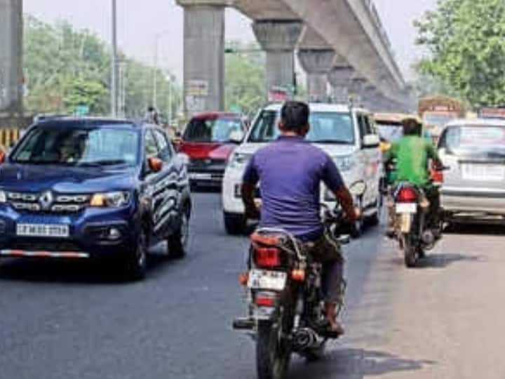 If you have done this work, then your vehicle registration can be cancelled. Delhi Traffic News: सावधान! अगर आपने अभी तक ये काम नहीं किया, तो रद्द हो सकता है आपके गाड़ी का रजिस्ट्रेशन