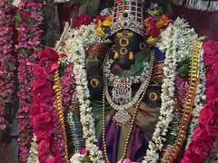 ஆடி முதல் வெள்ளி: கரூரில் ஸ்ரீ வாராகி அம்மனுக்கு வாசனை திரவியங்களால் சிறப்பு அபிஷேகம்