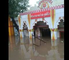 Rain: દ્વારકા જિલ્લામાં ભારે વરસાદથી જળપ્રલય ,  અનેક ગામોમાં ઘરોમાં ઘૂસ્યા પાણી