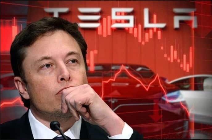 Elon Musk s wealth slumps 20.3 billion dollor as Tesla shares tumble narrows gap between world s two richest people Elon Musk : एलॉन मस्क यांच्या संपत्तीत 20.3 अब्ज डॉलरची घट, टेस्लाचे शेअर्स 10 टक्क्यांनी गडगडले