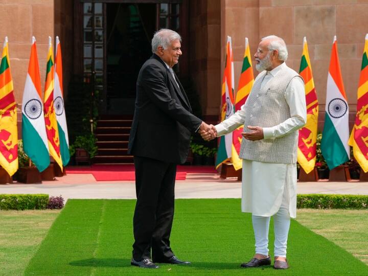 big boost for bilateral ties india and sri lanka sign many agreements pm modi ranil wickremesinghe India-Sri Lanka: भारत-श्रीलंका के बीच कई समझौतों पर मुहर, पीएम मोदी बोले- हमारे हित एक दूसरे से जुड़े