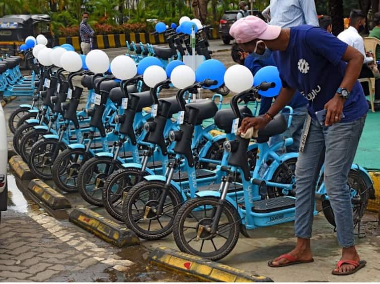 Electric Two-Wheelers E-Bikes Transforming Last-Mile Connectivity Empowering Commuters Empowering Commuters: How Electric Two-Wheelers Are Transforming Last-Mile Connectivity