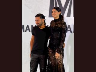 Khushi Kapoor Makes Heads Turn In A Black Gown At Manish Malhotra Show. Watch Video
