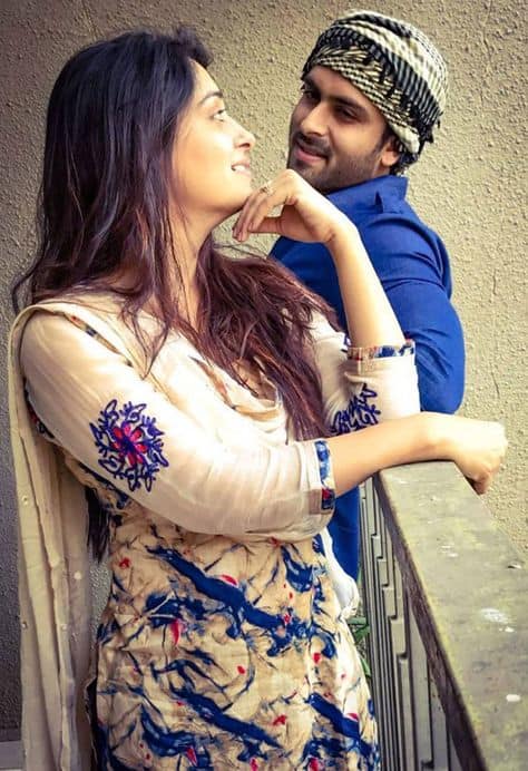 ਇਸ ਵੀਲੌਗ ਵਿੱਚ ਦੀਪਿਕਾ ਕੱਕੜ ਨੇ ਆਪਣੇ ਸੀ-ਸੈਕਸ਼ਨ ਦੇ ਦਰਦ ਬਾਰੇ ਵੀ ਗੱਲ ਕੀਤੀ। ਅਭਿਨੇਤਰੀ ਨੇ ਦੱਸਿਆ ਕਿ ਦਰਦ ਹੁਣ ਨਾ ਦੇ ਬਰਾਬਰ ਹੈ ਅਤੇ ਪੇਟ ਦੀ ਚਮੜੀ ਅਤੇ ਬੱਚੇਦਾਨੀ ਦੇ ਆਲੇ-ਦੁਆਲੇ ਕੁਝ ਜਲਣ ਹੈ।