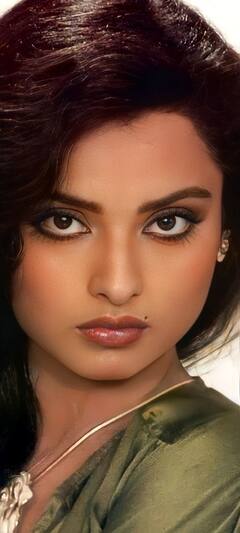 Rekha: ਆਪਣੀ ਪੀਏ ਫਰਜ਼ਾਨਾ ਨਾਲ ਲਿਵ ਇਨ 'ਚ ਰਹਿੰਦੀ ਹੈ ਰੇਖਾ, ਅਦਾਕਾਰਾ ਦੀ ਜੀਵਨੀ 'ਚ ਵੱਡਾ ਖੁਲਾਸਾ