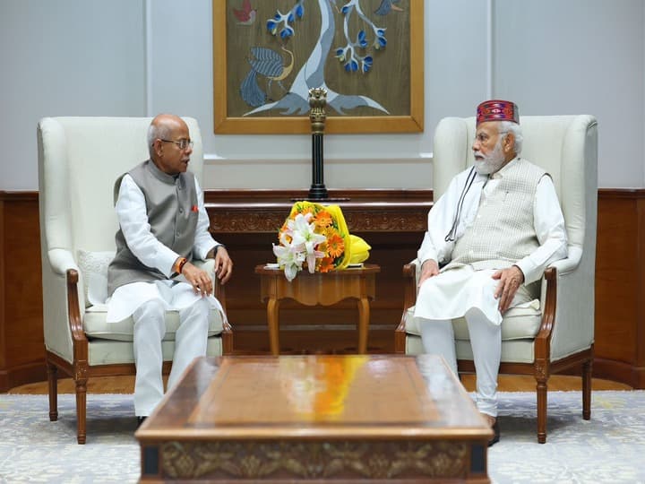 Himachal Pradesh News Governor Shiv Pratap Shukla met PM Narendra Modi and Amit Shah ann Himachal Pradesh News: पीएम मोदी-गृह मंत्री अमित शाह से मिले राज्यपाल शिव प्रताप, हिमाचल को मिली मदद के लिए जताया आभार