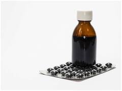 Cough Syrup: దగ్గు మందులో ఈ హానికర రసాయనం? ఇది లేని దగ్గు సిరప్ ఎంచుకోండి