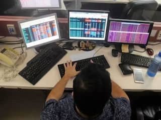 Share Market: আগামী সপ্তাহে এই তিন স্টক দিতে পারে লাভ, জেনে নিন নাম