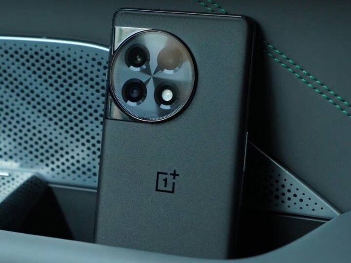 Even more OnePlus 12 features leak — this time directly from OnePlus