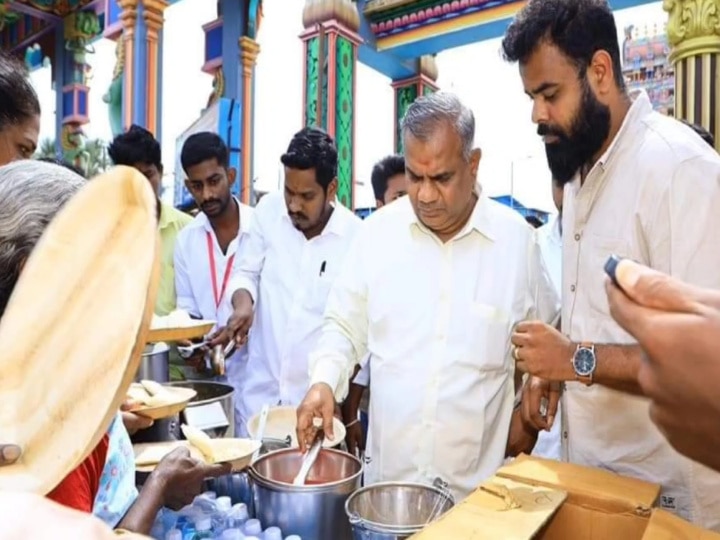 Thirukkadaiyur: திருக்கடையூர் சென்ற புஸ்ஸிஆனந்த்.. குடும்பத்தினருடன் கோயிலில் சிறப்பு வழிபாடு!